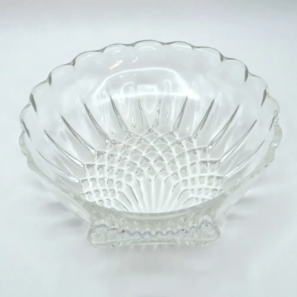 Vintage Clear Glass Scallop Shell Dish Pressed Glass Candy Bowl, Trinket Dish